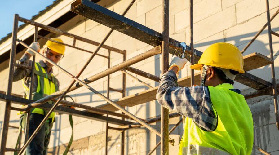 Professional residential roofers in Leming, TX